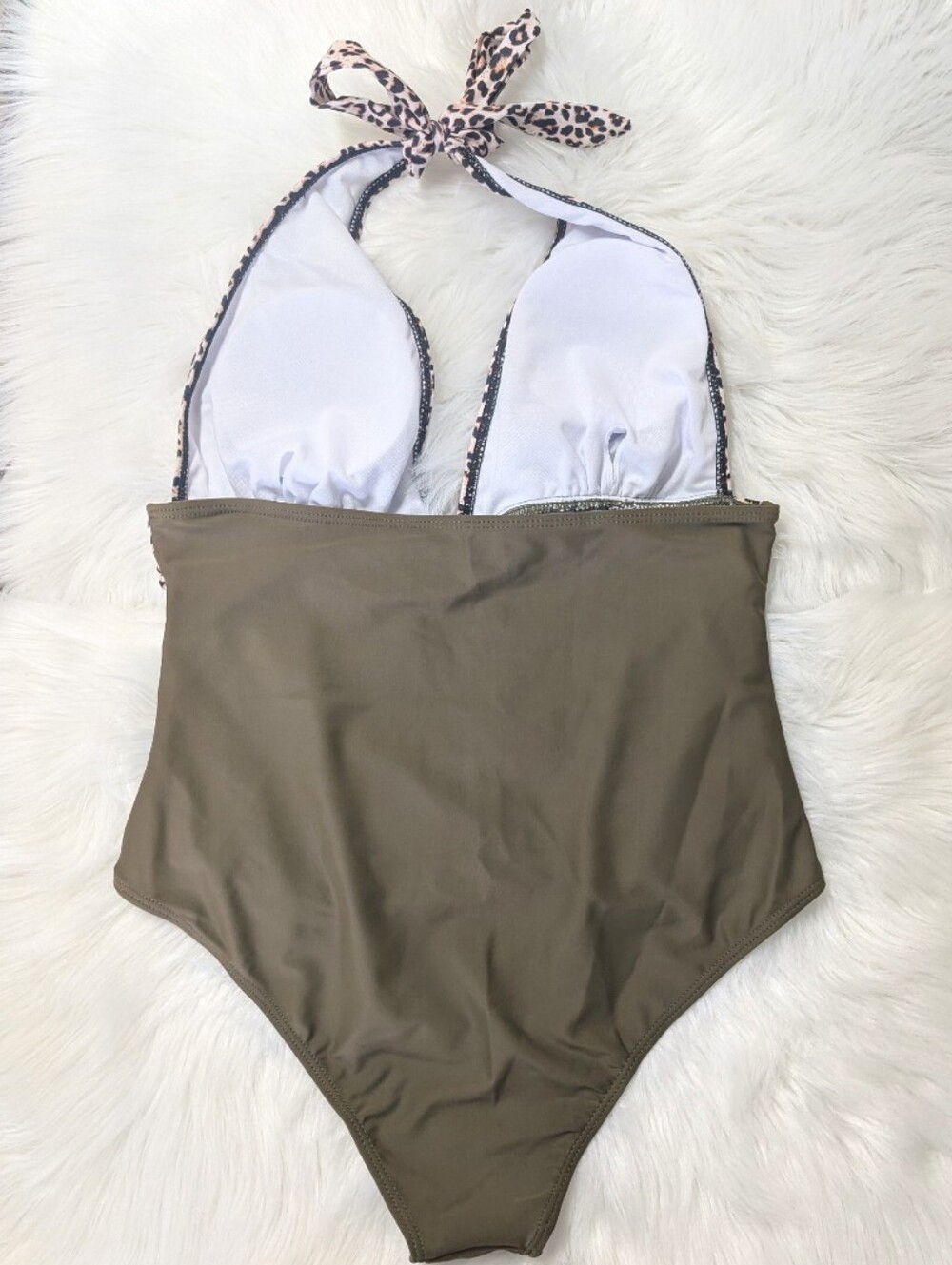 🆕 Chic Women's One Piece Halter Neck Leopard Print Swimsuit, Ruched Belly 🐆 - Picture 12 of 15